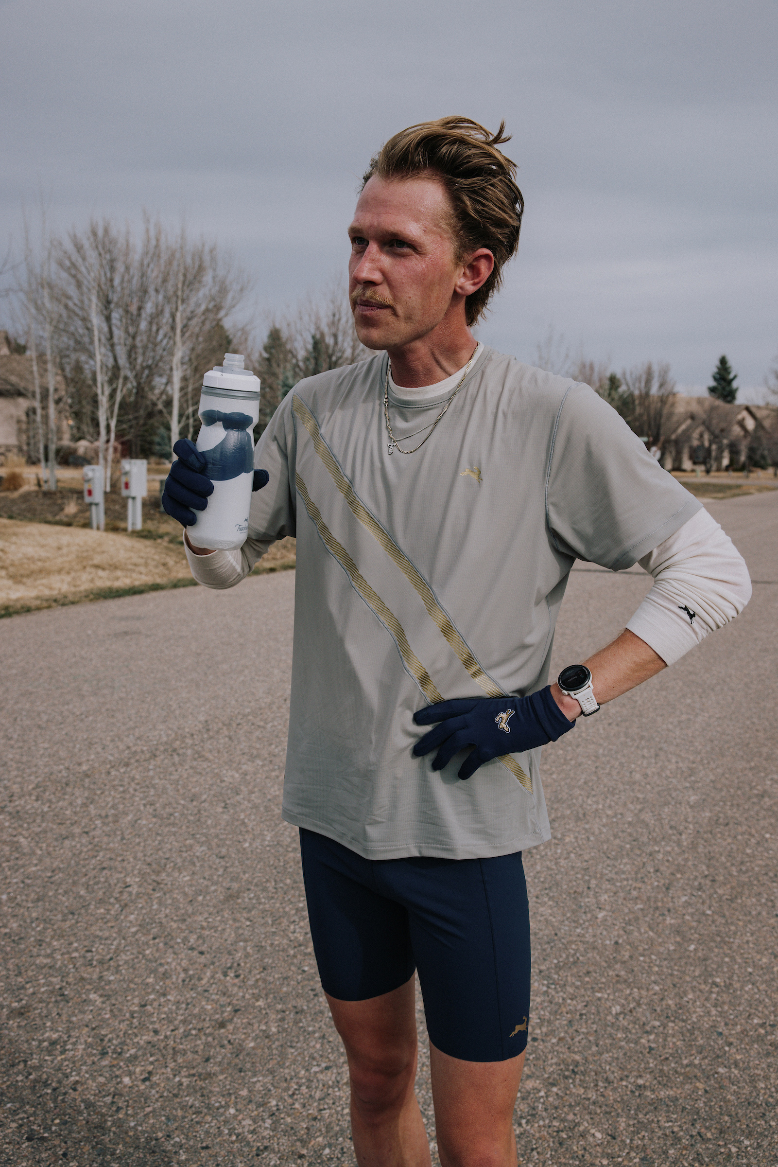 tracksmith トラックスミス タンクトップ タイツセット 美品 tracksmith トラックスミス タンクトップ タイツセット 美品